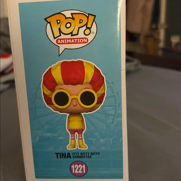 Funko Pop Bob's Burgers Tina Figure - Red and Yellow - Picture 5 of 6